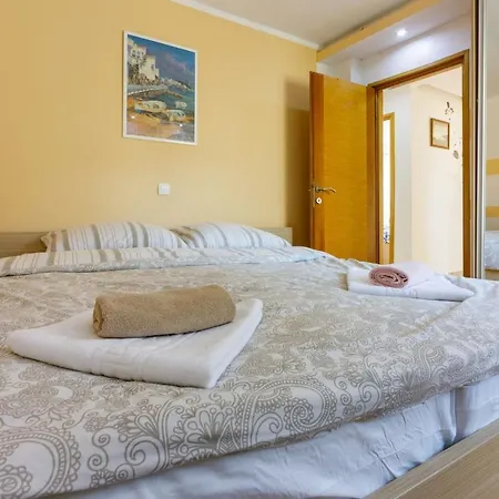 Adry 2 Villa